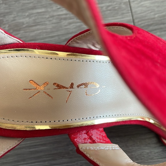 XYD Red Suede Heels - Size 5 - Picture 9 of 10